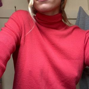 Ann Taylor salmon turtle neck